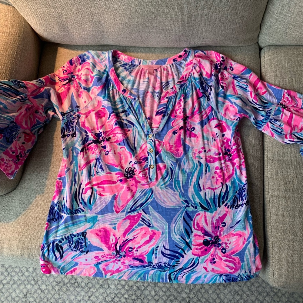 Lilly Pulitzer 3/4 bell sleeve top